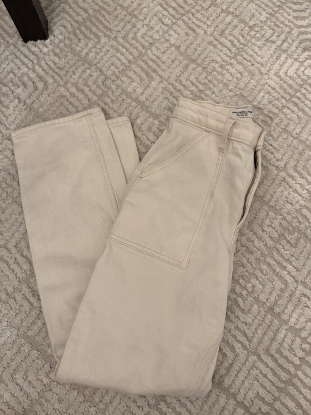 Abercrombie Curve Love Ultra High Rise Cream Jeans 24 00